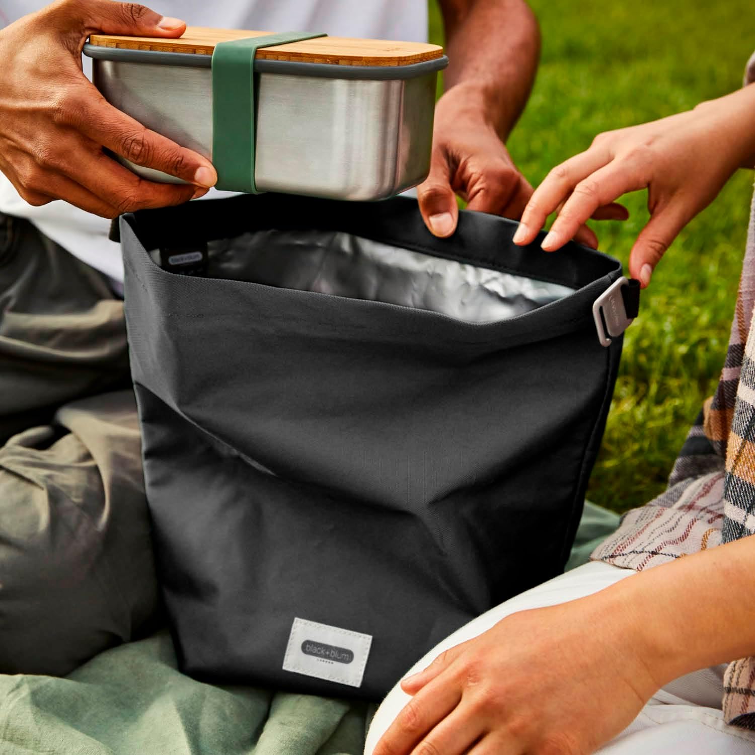 BLACK+BLUM Insulated Lunch Bag 6.7L - Recycled Roll Top